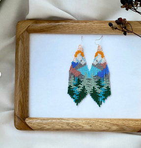 Only 2 Left and in 19 Baskets Seed Bead Earring - Native Earring - Fringe Earring - Product Image 2