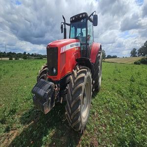Compre Tractor compacto Massey Ferguson 6400 de calidad superior Nuevo modelo con rendimiento confiable Precio al por mayor disponible - Product Image 1