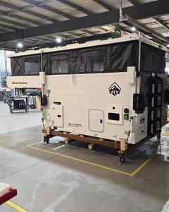 Camioneta pickup con plataforma abatible Expedition Camper 4x4 todoterreno, camionetas pickup con plataforma abatible en venta con envío gratuito a EE. UU./EUROPA - Product Image 2