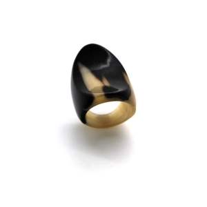 Anillo de cuerno de búfalo orgánico respetuoso con el medio ambiente, accesorio natural pulido en colores y tamaños mezclados, producto artesanal natural - Product Image 6