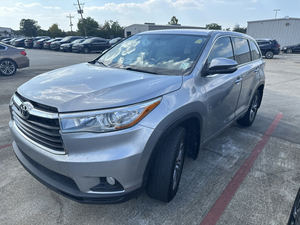 Offre exceptionnelle : Toyota Highlander LE Plus 2016, prêt à être expédié - Product Image 4