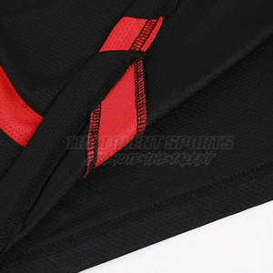 Ensemble d'uniformes de basketball unisexes haut de gamme avec tissu respirant et design anti-transpiration sans manches pour l'été - Product Image 5