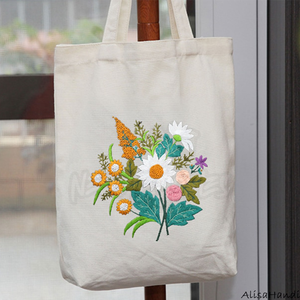 Bolso de mano bordado hecho a mano mejor calificado para niñas Bolso de mujer duradero y elegante Hecho en Pakistán - Product Image 5