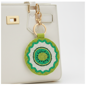 Llavero bordado con cuentas redondas, elaborado para exportadores que venden piezas artesanales hechas a mano. - Product Image 1