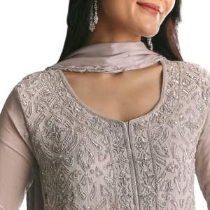 Gris Chinon Cutdana Lentejuelas Bordado Kurta Palazzo Traje Venta al por mayor Mujeres Ropa étnica OEM Ropa Proveedor de fábrica Moda - Product Image 2