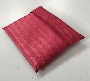 Bolsa de madera de bambú de lujo al por mayor con el mejor diseño de color rojo para relojes y joyas disponibles al mejor precio - Product Image 1