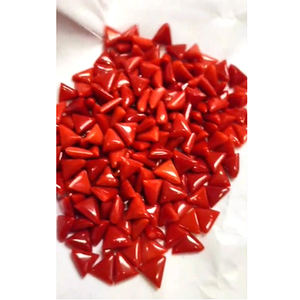 193 Pcs Naturel Italien Corail 10mm Triangle cabochon 449 cts lot Ventes Qualité Octobre pierre de naissance Moonga Gemstone cab US $315 tout - Product Image 4