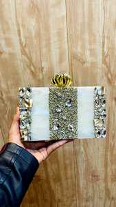 Sacs à main et pochettes de soirée en résine sur mesure avec travail de la pierre idéal pour les créateurs de mode et les créateurs de vêtements pour la revente - Product Image 4