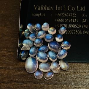 2023 populaire usine en gros naturel pierre de lune Cabochon arc-en-ciel bleu feu pierre de lune pour la fabrication de bijoux - Product Image 1