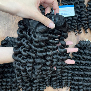 Raw Virgin <b>Curly</b> Hair <b>Bundles</b> Vietnamese Human Hair Natural <b>Curly</b> Weft Hair Extensions Wholesale - Product Image 2