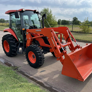 Tractor de Dos Ruedas Kubota M6060 4WD de 2018 - Product Image 1