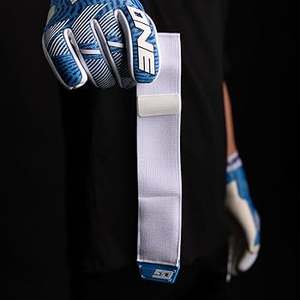 Guantes de Portero de Cuero Premium Personalizables Ajuste Personalizado Venta al por mayor Fútbol Latex Grip - Product Image 1