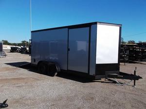 Remorque de camion à essieu tandem avec caisse fermée, porte latérale, capacité 2001-3000 kg - Product Image 1