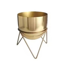 Jardinière en métal plaqué or de style moderne fait à la main, Pots de fleurs d'intérieur et d'extérieur, jardinières décoratives pour la maison, design unique - Product Image 1