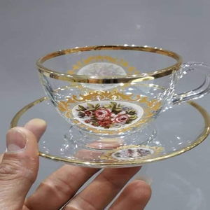 Elegantes tazas de té de cristal con un hermoso diseño de flor de cerezo pintado a mano perfecto para un servicio de té sofisticado al por mayor - Product Image 3