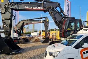 Excavatrice Hidromek HMK 140 LC avec moteur Isuzu, cylindre hydraulique Eaton, composants principaux comme le moteur, la pompe, l'engrenage, le PLC, le roulement - Product Image 3