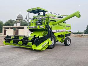 Combine Harvester <b>Machine</b> Wheat Rice Combine Harvesters Mini Small Combine Harvester - Product Image 6