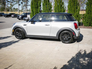 MINI HARDTOP COOPER 2023 DE PRIMERA MANO, AUTO USADO EN BUEN ESTADO - Product Image 2