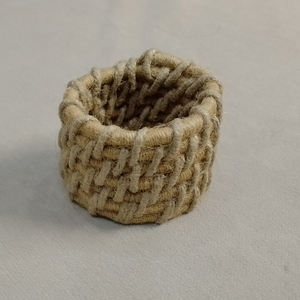 Ensemble de ronds à serviette en résine multicolore de la meilleure conception Vaisselle multiforme pour la maison et le restaurant Cuisine Nouveau style de vaisselle - Product Image 4