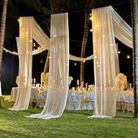 Nouvelle conception de scène de mariage romantique en plein air, solution personnalisée pour l'aménagement de mariage, rideaux de plafond, fleurs artificielles