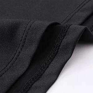 Tissu spandex de compression respirant à manches courtes AquaThrive avec logo personnalisé pour les activités de gymnastique aquatique MMA et les entraînements - Product Image 3