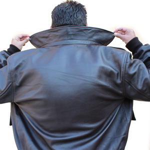 Blousons d'aviateur en cuir véritable noir de moto personnalisés en Offre Spéciale veste de vol en cuir véritable pour hommes - Product Image 6