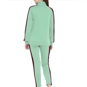 Venta directa de fábrica, chándales de mujer personalizados de alta calidad, nuevo diseño, ropa de calle de invierno, ropa de mujer - Product Image 3