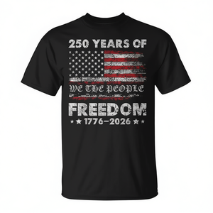 T-shirt per il 250° anniversario della bandiera americana, per celebrare gli Stati Uniti con stile - Product Image 2