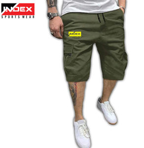 Short de sport en coton et polyester de qualité pour hommes, en maille, pour l'entraînement, style sportif athlétique et décontracté, avec poches et motif solide, fabriqué au Pakistan - Product Image 3