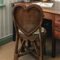 Chaise à dossier en forme de cœur en rotin naturel artisanal de haute qualité, meubles d'appoint tissés vintage, décoration rustique pour la maison, style classique élégant