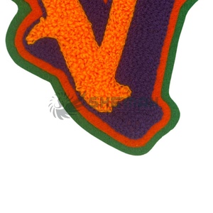 Venta al por mayor 2025 parches de chenilla logotipo personalizado accesorios de ropa parches bordado diseño de logotipo según la demanda del cliente OEM - Product Image 4