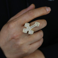 Bague croix surdimensionnée pour homme avec pierres CZ, bijoux hip-hop glacés, en stock pour dropshipping, vente en gros, fourniture directe usine