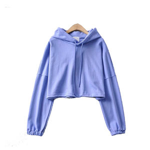 Sudaderas con capucha recortadas con opciones de lana o algodón para mujer - Product Image 1