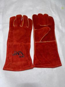 Venta al por mayor de guantes de soldadura de doble capa de piel de vaca a mano resistente al desgaste y aislamiento térmico Protección Laboral para soldadores - Product Image 2