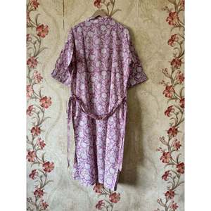 Robe Kimono en Coton Fleuri Élégante Décontractée Style Fête Taille Unique Lavable Logo Personnalisé pour les Journées d'Été Décontractées - Product Image 5