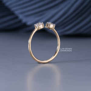 Bague en or jaune 14 carats avec deux diamants ronds brillants cultivés en laboratoire, qualité VS EF, alliance de mariage pour femme, 0,36 ct total - Product Image 4