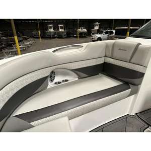 Bateau de pêche en fibre de verre Hurricane SD 2690 OB Nouvel An 2023 - Product Image 1