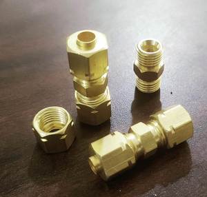 Raccords de tuyauterie en laiton - Product Image 3