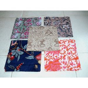 Servilletas estampadas Handblock de algodón puro indio Tela de lino bordada en colores mezclados para bodas - Product Image 1