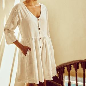 Robe longue décontractée en lin pour femme, style bohème, élégante, vintage, à fleurs, avec dentelle, col en V, doublure en coton, manches courtes, pour la plage ou les fêtes, blanche - Product Image 3