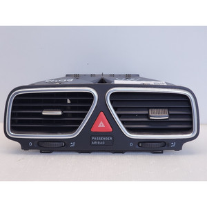 CENTRAL AIR BOCKETS VOLKSWAGEN Eos Series (1F8) 1Q0819735C CAXA (10>) - Product Image 1