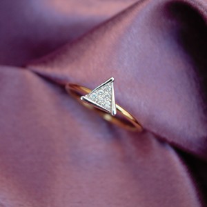 IGI รับรองแบบมินิมอล18K แหวนทองแข็งทรงสามเหลี่ยมเครื่องประดับเพชร - Product Image 2