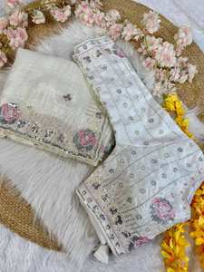 Collection exclusive de saris brodés en soie à usage traditionnel disponible au tarif de gros pour les tenues de fête - Product Image 2