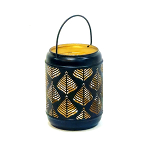 Linterna de vela de hierro vintage-Soporte de linterna de metal con patrón de hojas decorativas con mango Decoración para el hogar para mesa Interior-Exterior - Product Image 2