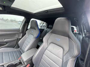 Volkswagen Golf R 4Motion 2024 en Perfectas Condiciones - Product Image 4