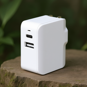 Adattatore Universale Personalizzato Vlind, Gadget Promozionali USB Personalizzati - Product Image 3