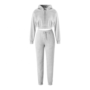 Hauts et pantalons à manches longues personnalisés pour femmes sweats courts respirants d'hiver ensembles de survêtement imprimés d'été avec strass - Product Image 5