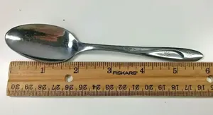 Ensemble d'épandeurs de fromage en acier inoxydable doré avec poignée de créateur écologique pour les mariages, les repas élégants et les accessoires pour la maison - Product Image 2