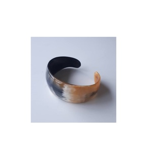 Buffalo Horn <b>Bangles</b> Best Quality Horn Bracelet Handmade Product Natural Buffalo Horn Cuff <b>Bangles</b> Customized <b>Engraving</b> desidn - Product Image 6