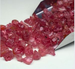 เครื่องประดับโกเมนสีชมพูแบบหลวมที่ผลิตจากผู้ผลิตอินเดียหยาบธรรมชาติได้รับการรับรองจากบุคคลที่สาม - Product Image 4